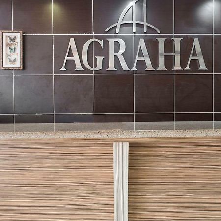 Agraha Andalas Hotel Макасар Екстериор снимка