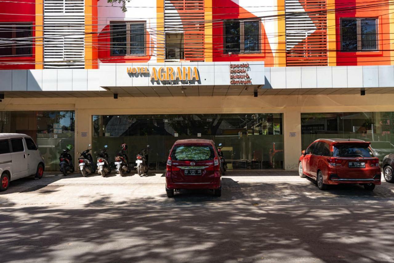Agraha Andalas Hotel Макасар Екстериор снимка
